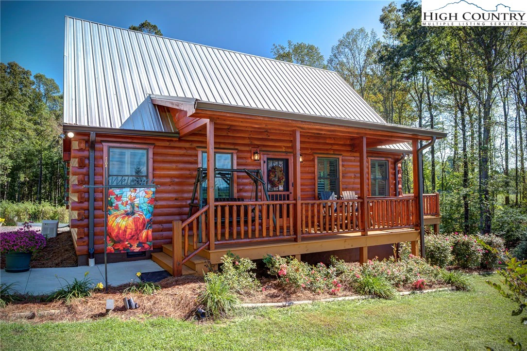 Image number 1 for the current listing