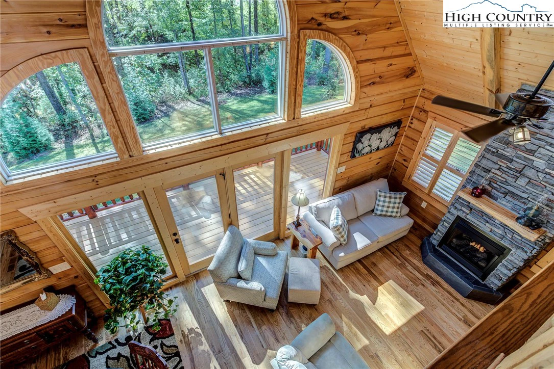 Image number 7 for the current listing