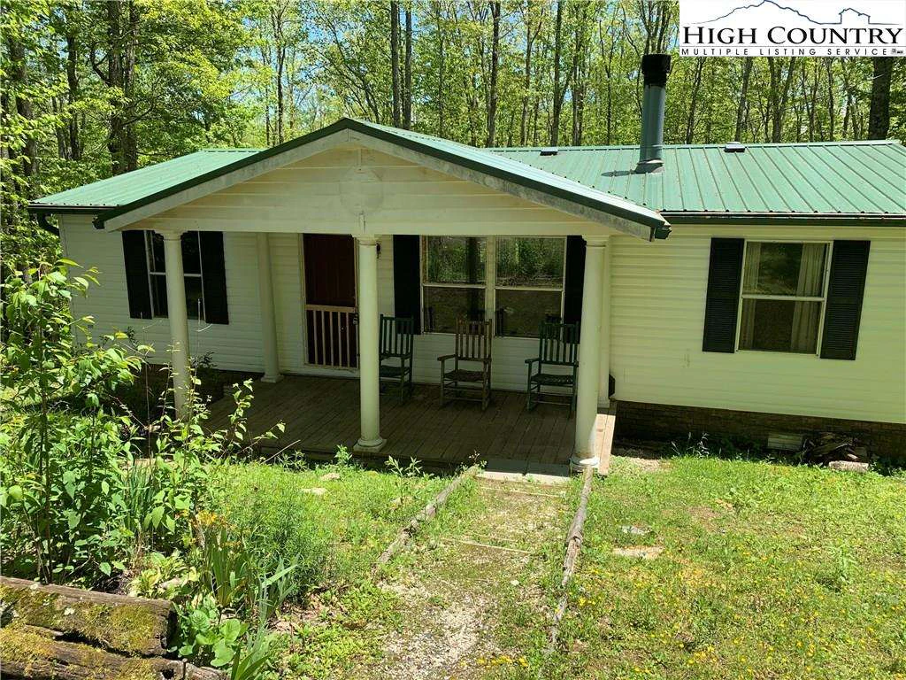 Image number 3 for the current listing