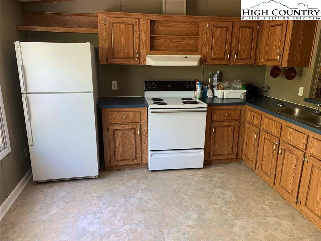 Image number 6 for the current listing
