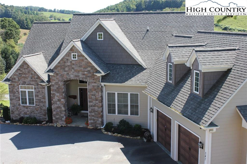 Image number 3 for the current listing