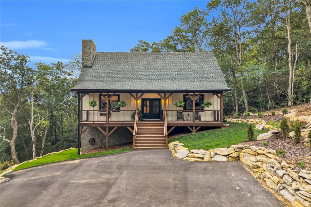 Image number 4 for the current listing
