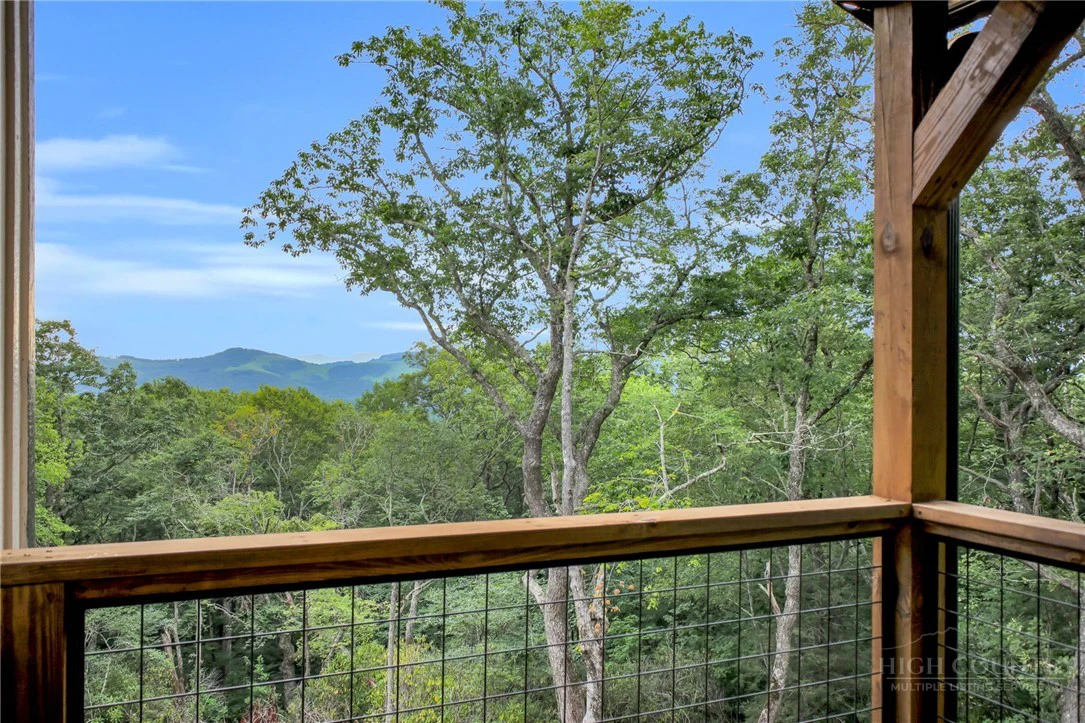 Image number 7 for the current listing