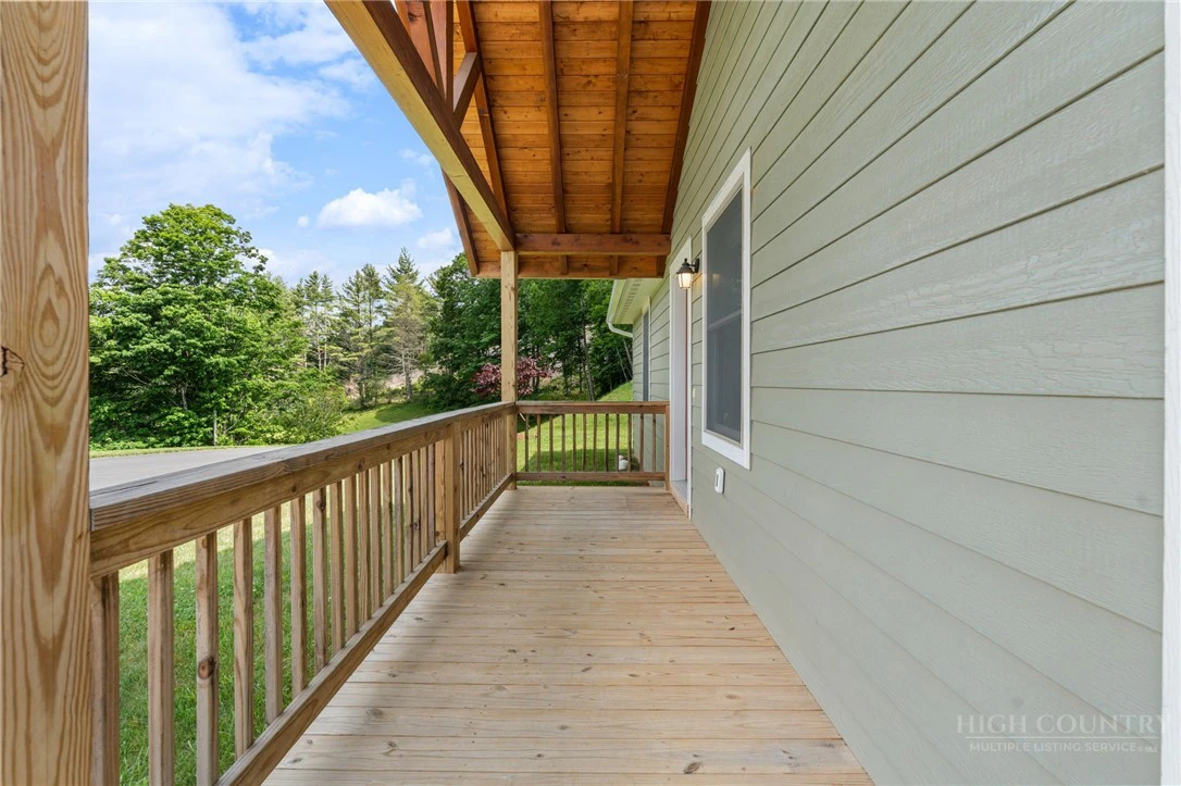Image number 6 for the current listing