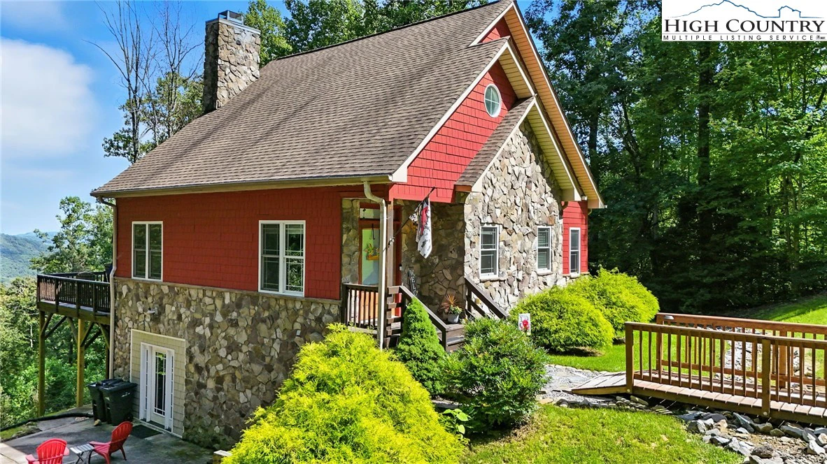 Image number 15 for the current listing