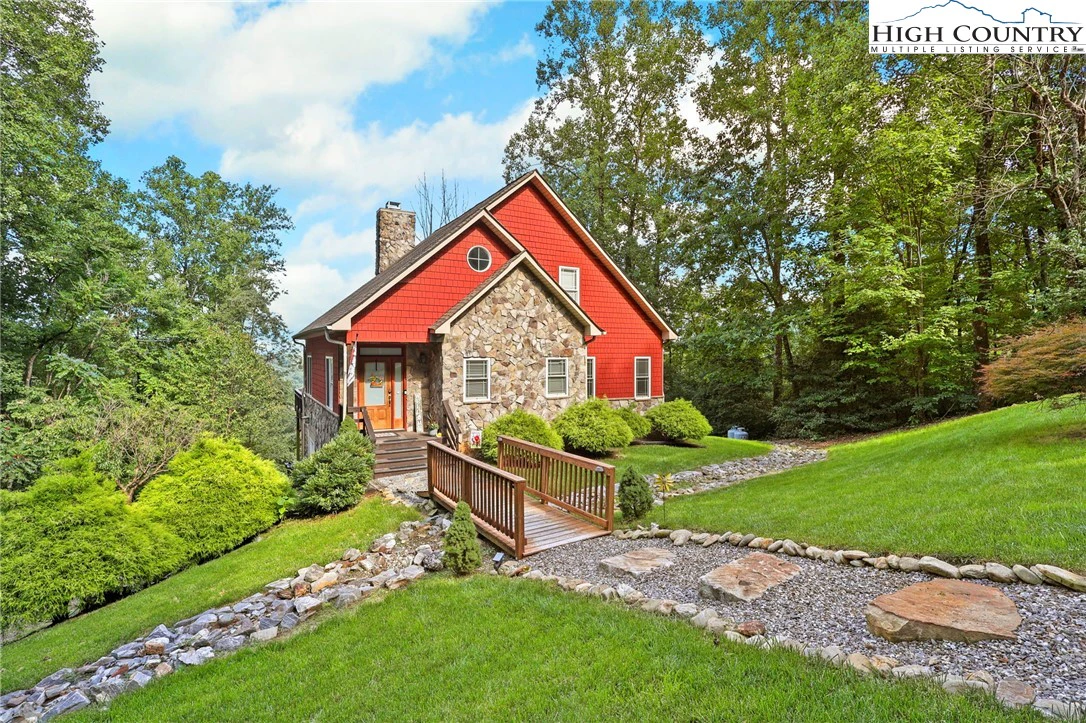 Image number 2 for the current listing