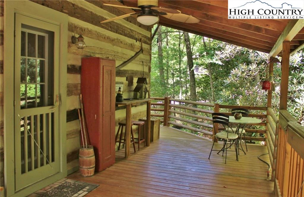Image number 10 for the current listing