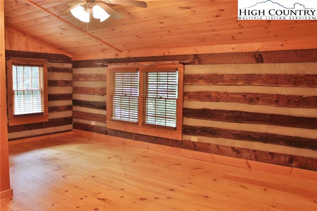 Image number 6 for the current listing