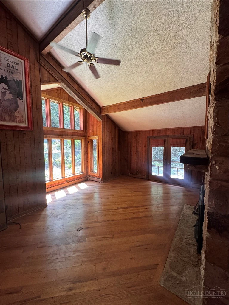 Image number 2 for the current listing