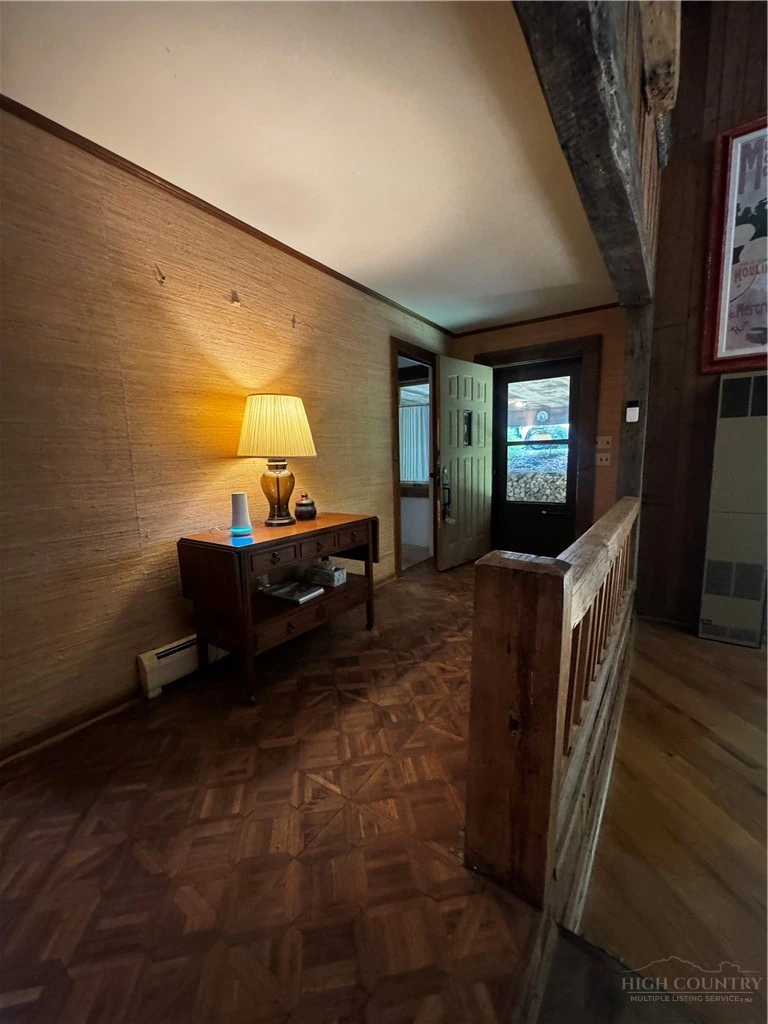 Image number 5 for the current listing