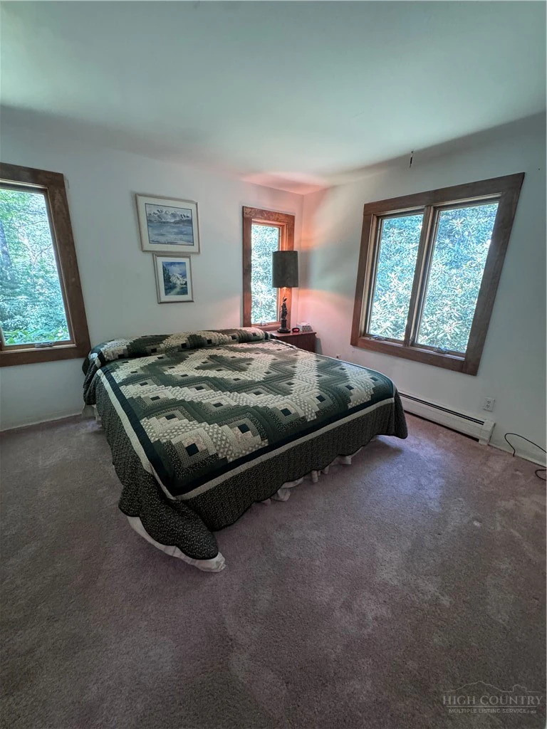 Image number 11 for the current listing