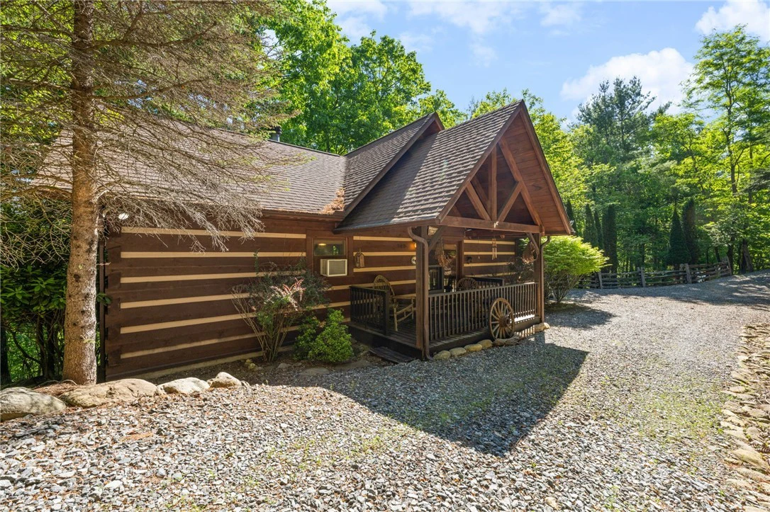 Image number 2 for the current listing