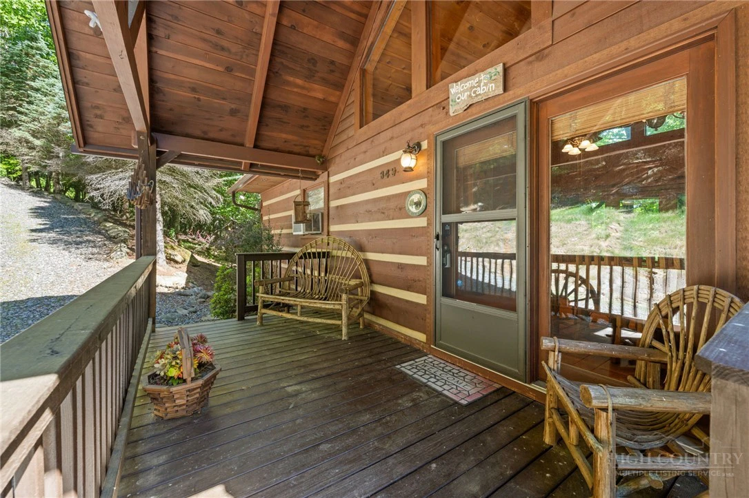 Image number 5 for the current listing