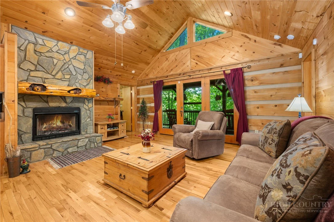 Image number 7 for the current listing