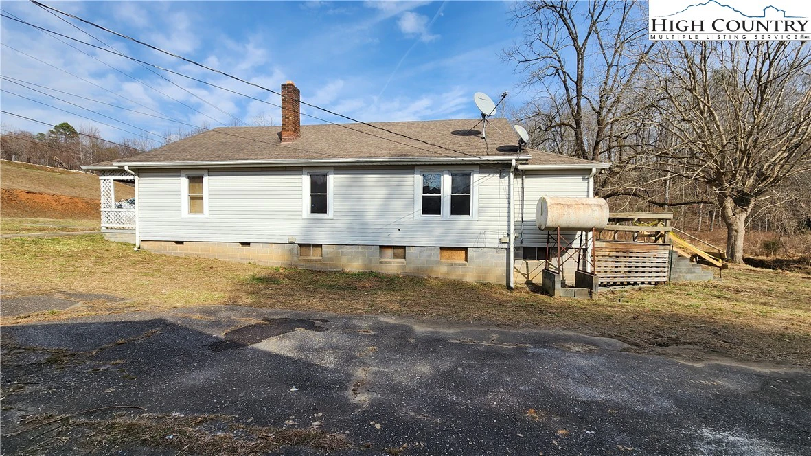 Image number 3 for the current listing