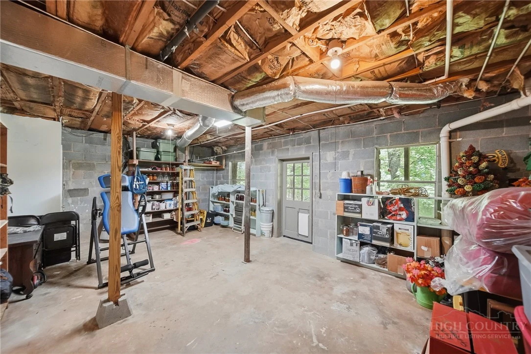 Image number 5 for the current listing