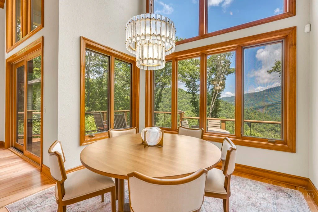 Image number 6 for the current listing