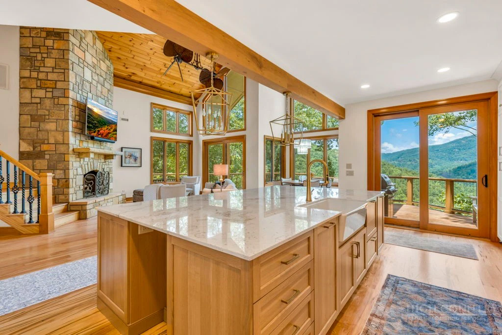 Image number 8 for the current listing