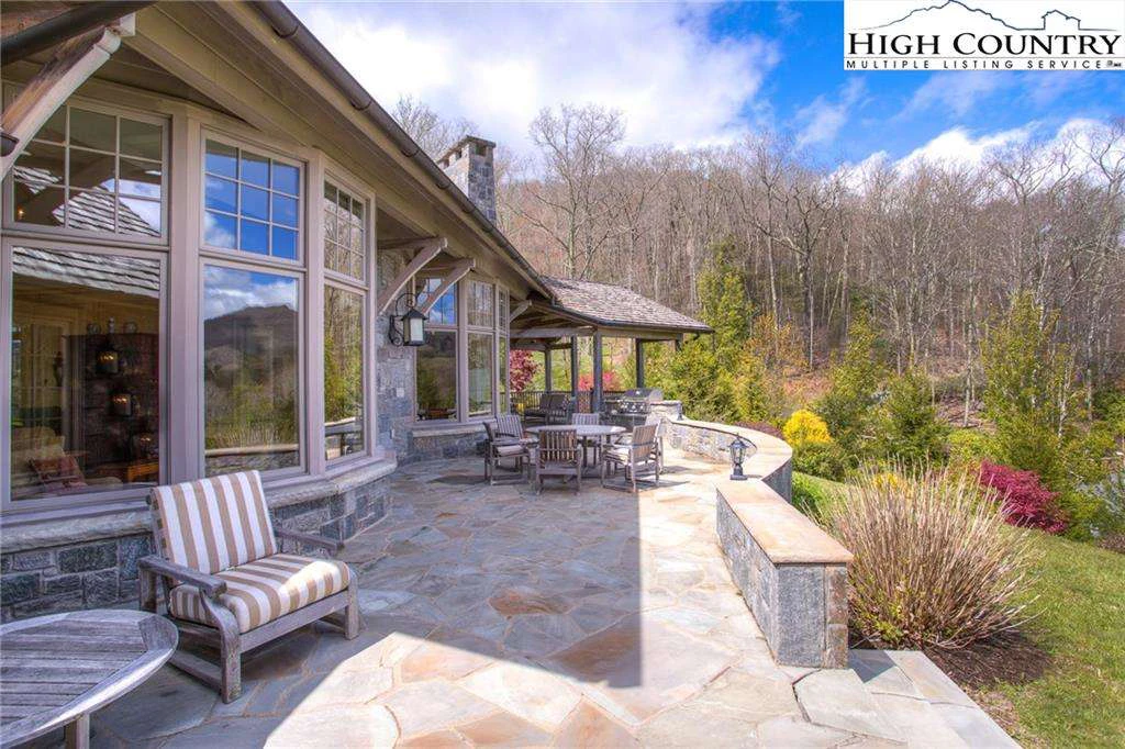 Image number 6 for the current listing