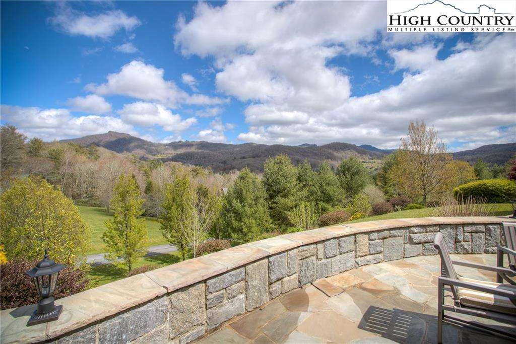 Image number 7 for the current listing