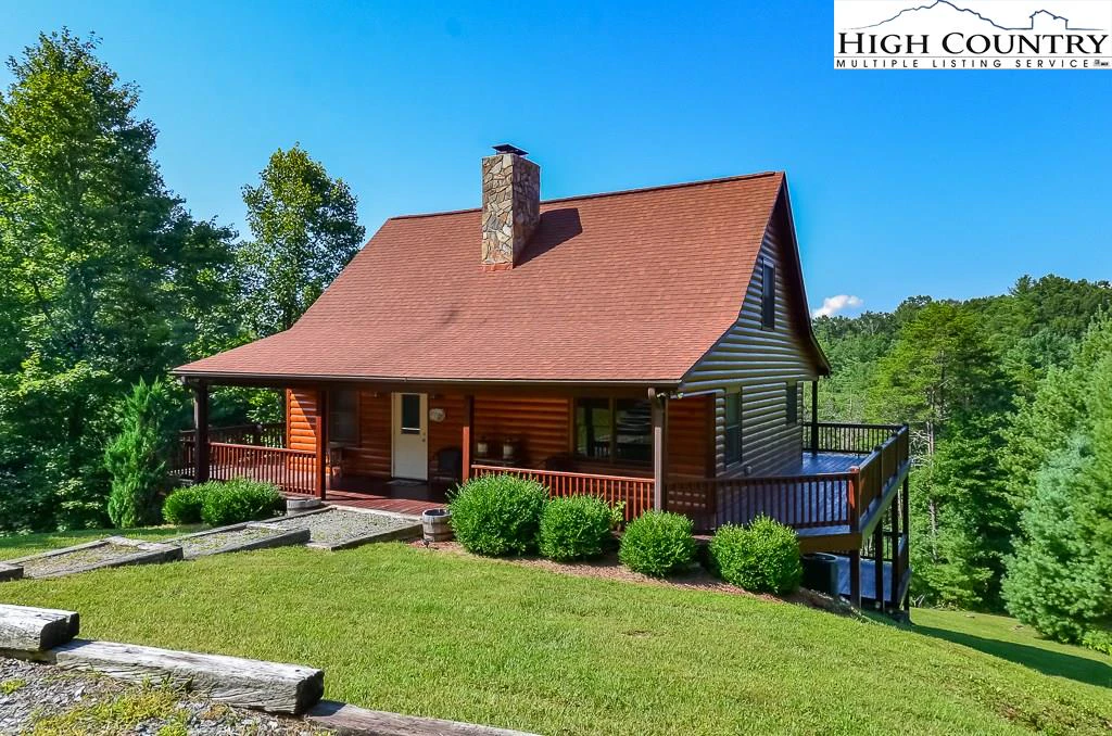 Image number 1 for the current listing