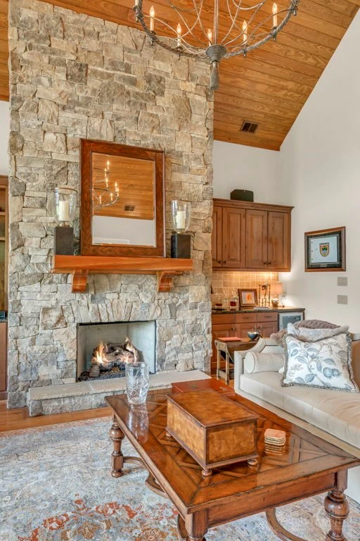 Image number 8 for the current listing