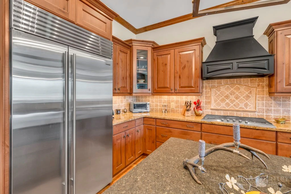 Image number 20 for the current listing