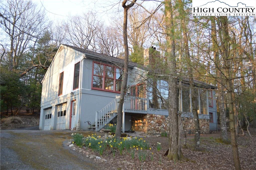 Image number 3 for the current listing