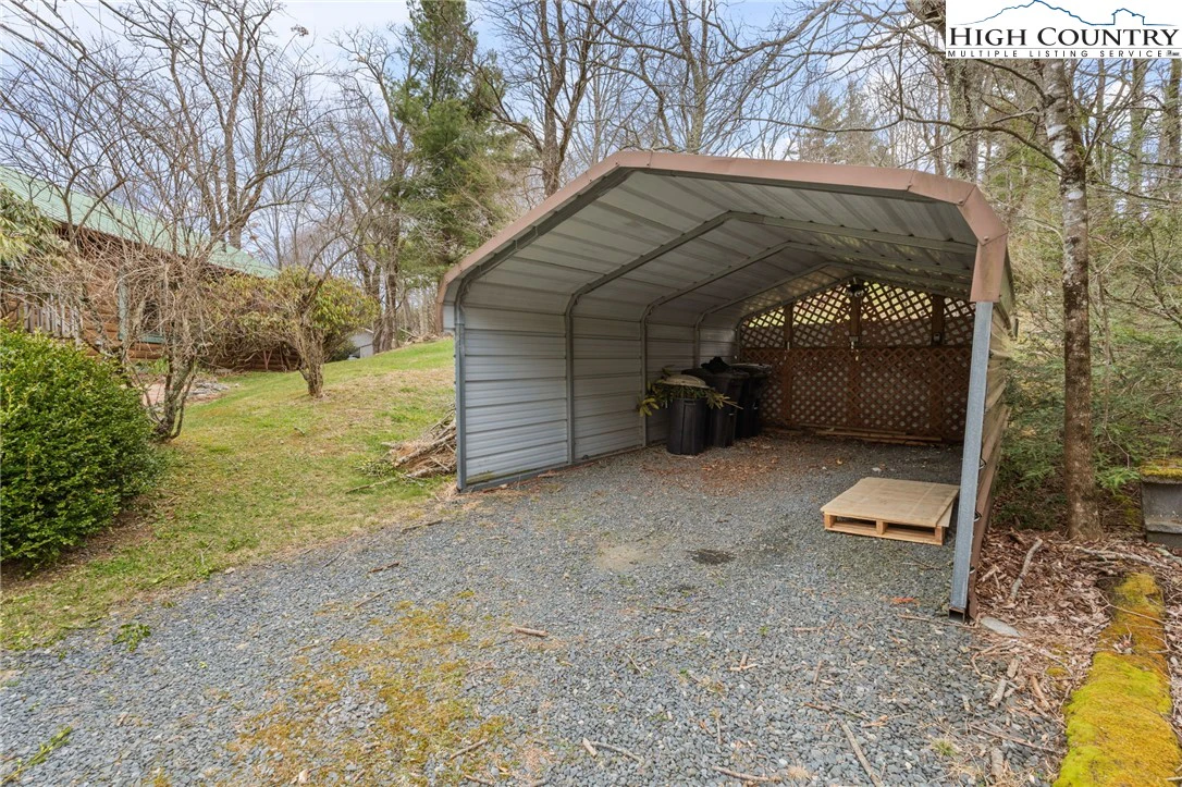 Image number 4 for the current listing
