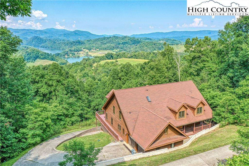 Image number 1 for the current listing