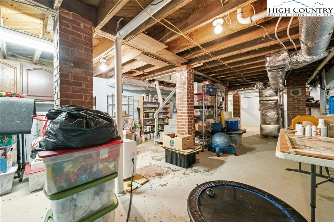 Image number 7 for the current listing