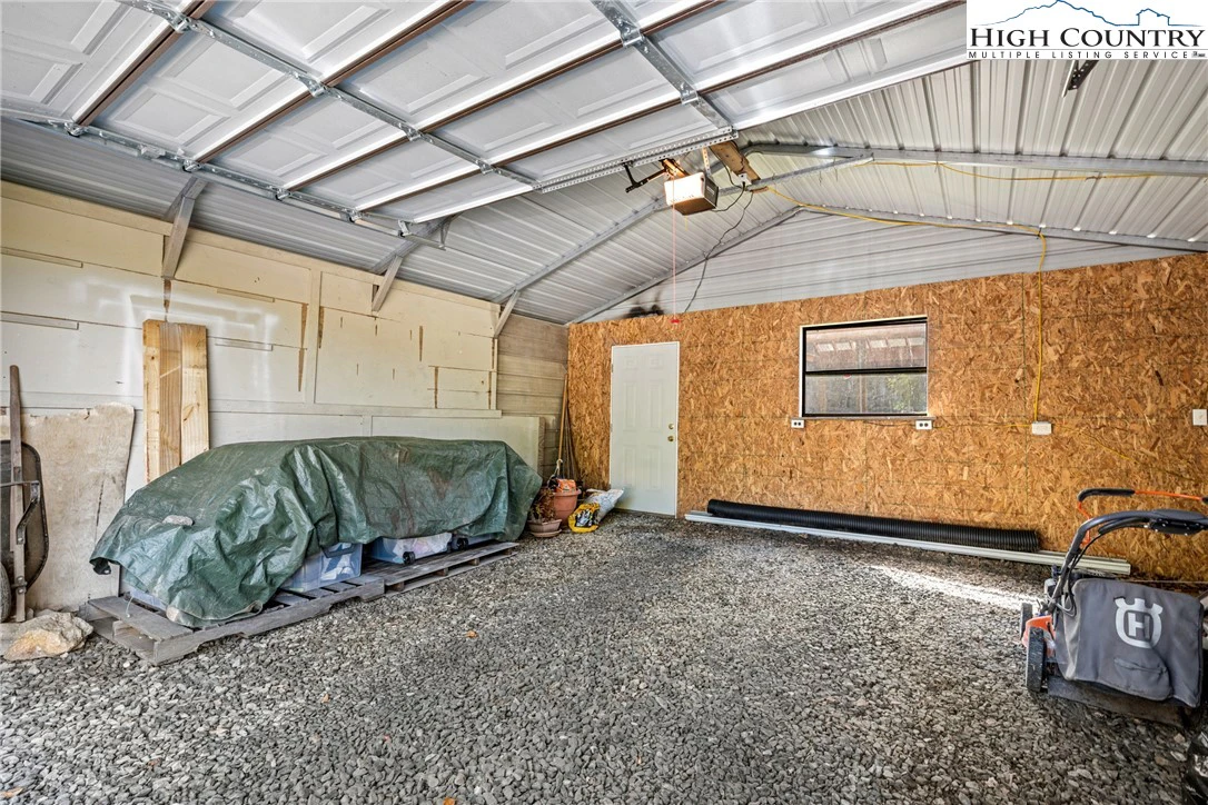 Image number 10 for the current listing