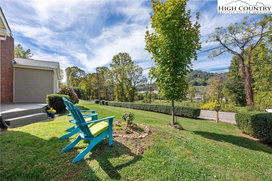 Image number 15 for the current listing