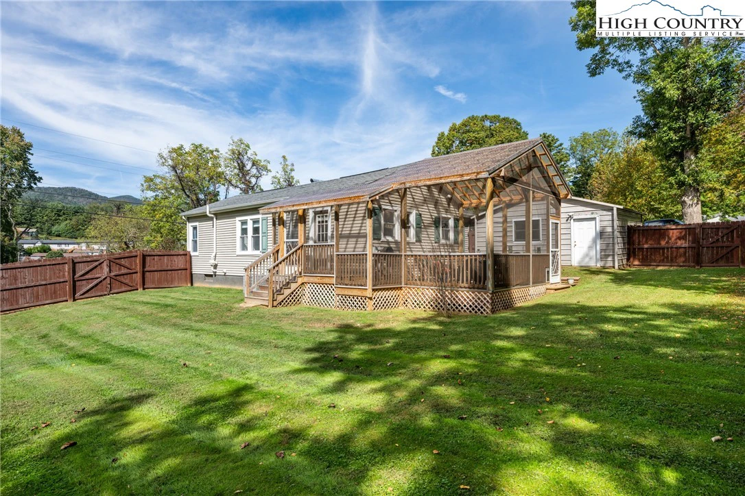 Image number 16 for the current listing