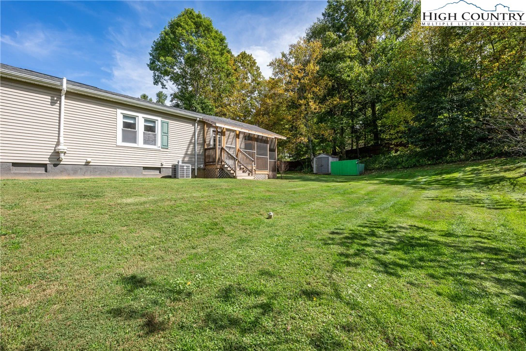Image number 18 for the current listing