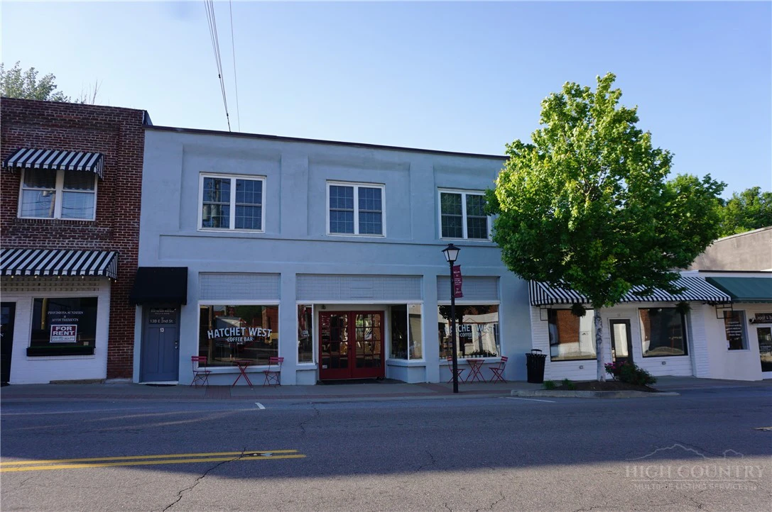 Image number 10 for the current listing