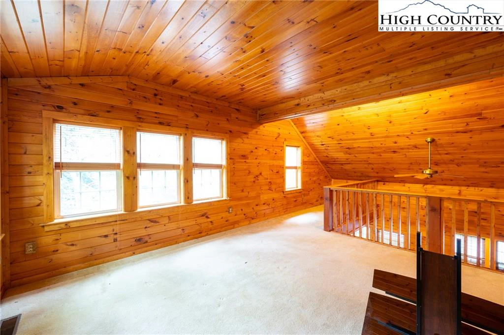 Image number 5 for the current listing