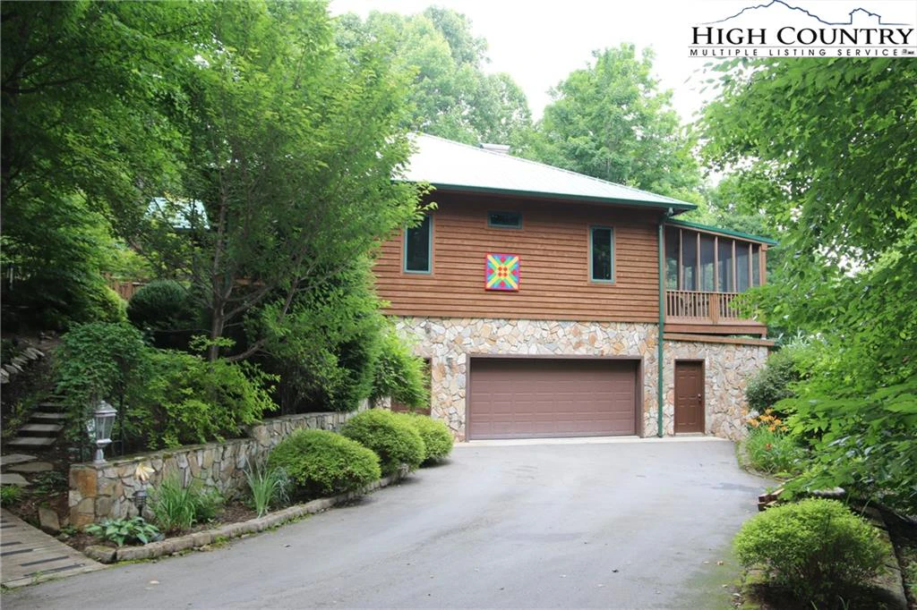 Image number 20 for the current listing