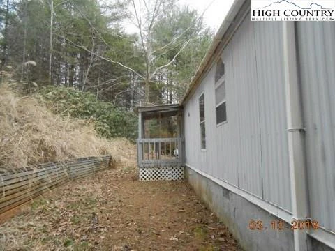 Image number 3 for the current listing