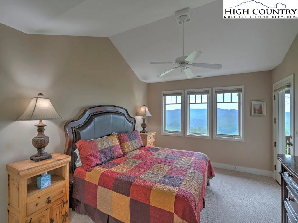 Image number 12 for the current listing