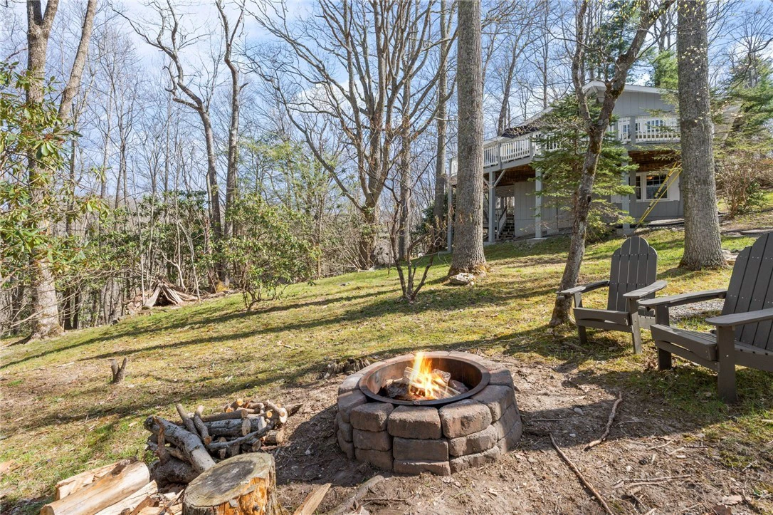 Image number 13 for the current listing