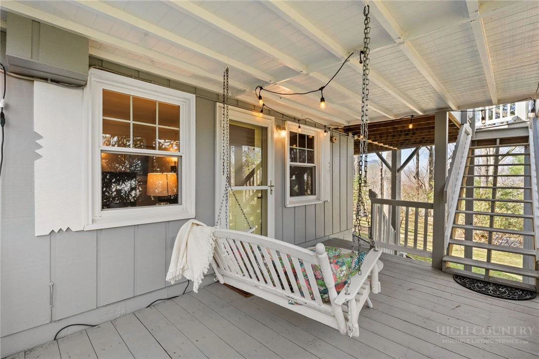 Image number 11 for the current listing