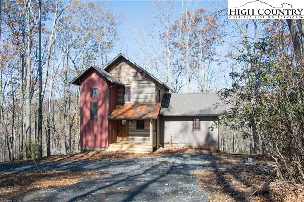 Image number 17 for the current listing