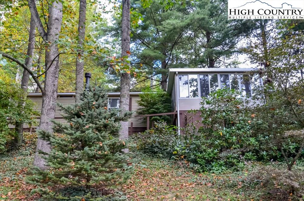 Image number 4 for the current listing