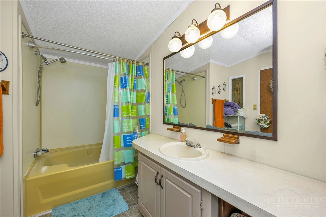 Image number 6 for the current listing