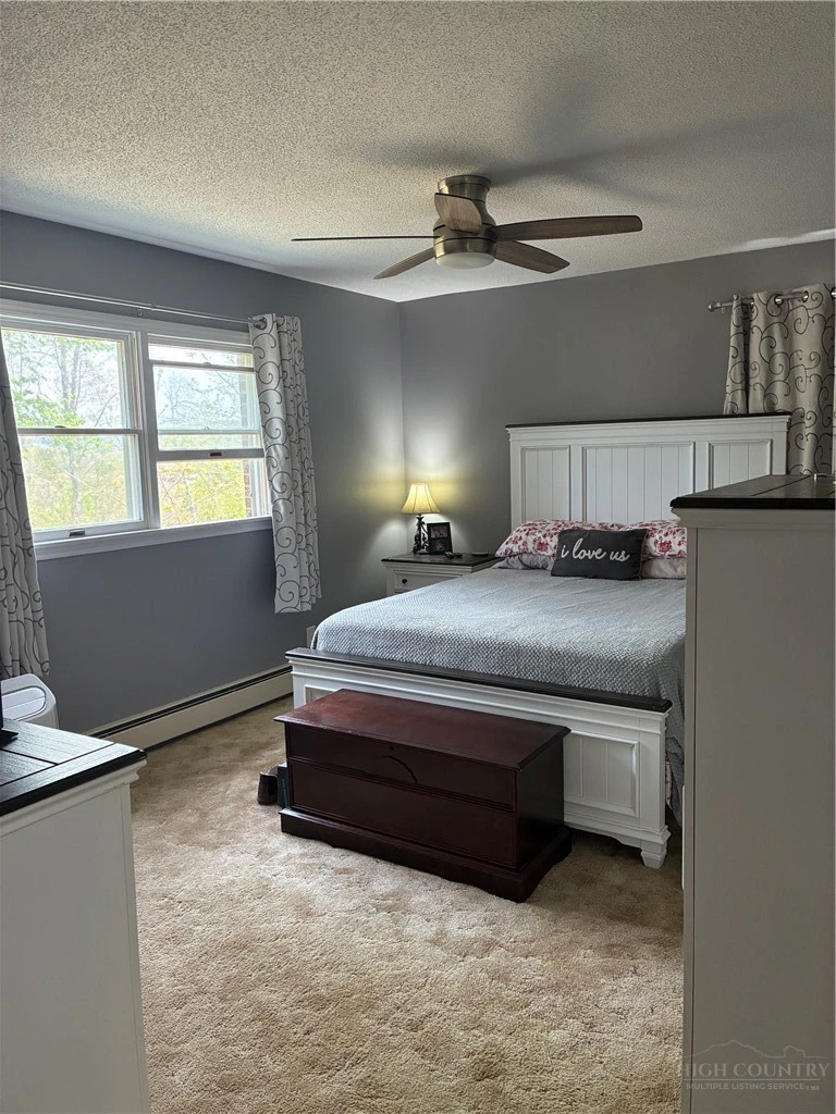 Image number 4 for the current listing