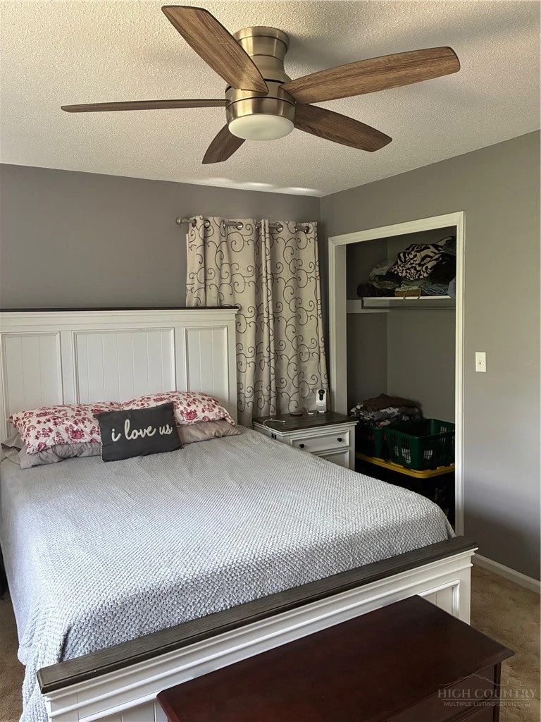 Image number 3 for the current listing