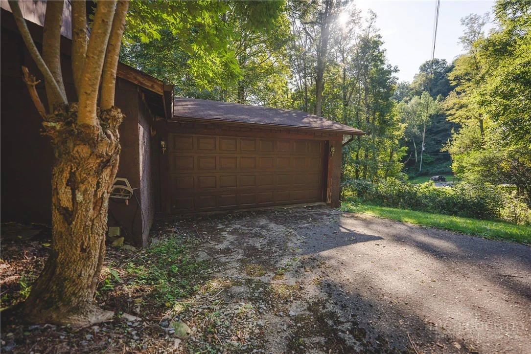 Image number 6 for the current listing
