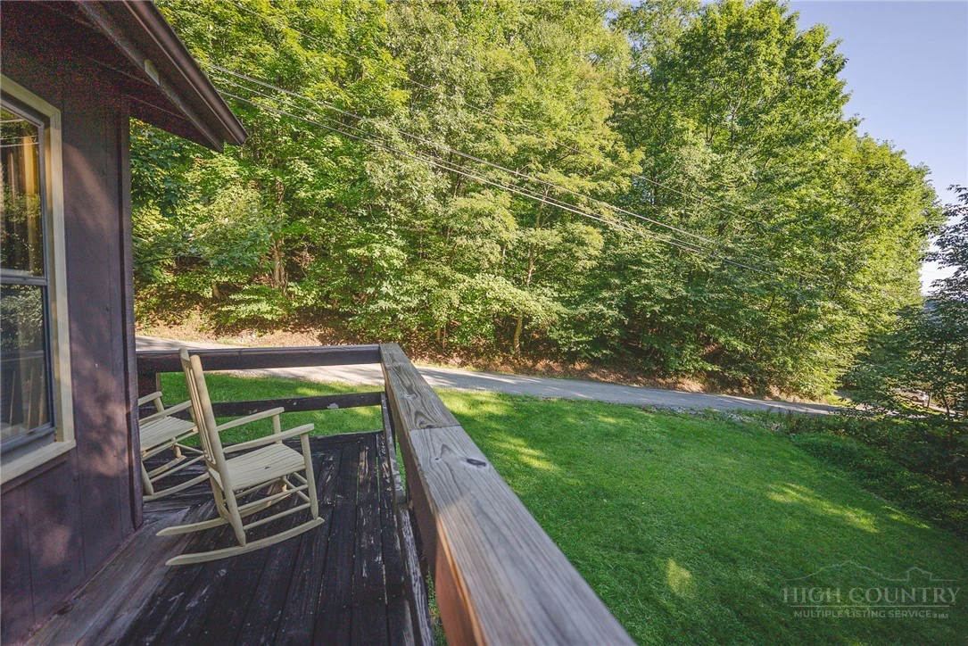Image number 8 for the current listing