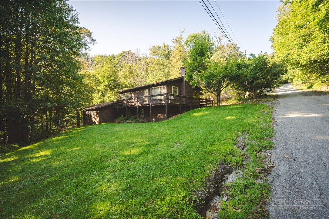 Image number 12 for the current listing